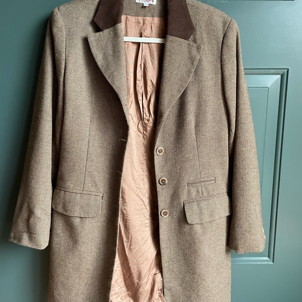 Elegant Brown Women's Coat